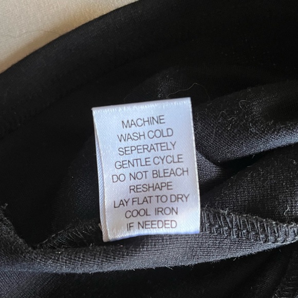 NWT Ronny Kobo Bell Sleeve Blouse Medium - Picture 10 of 10